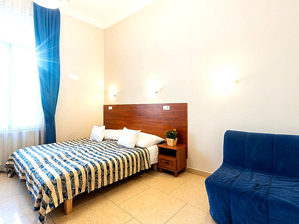 Budapest Panorama Central: Deluxe Double or Twin Room with Spa Bath - single occupancy