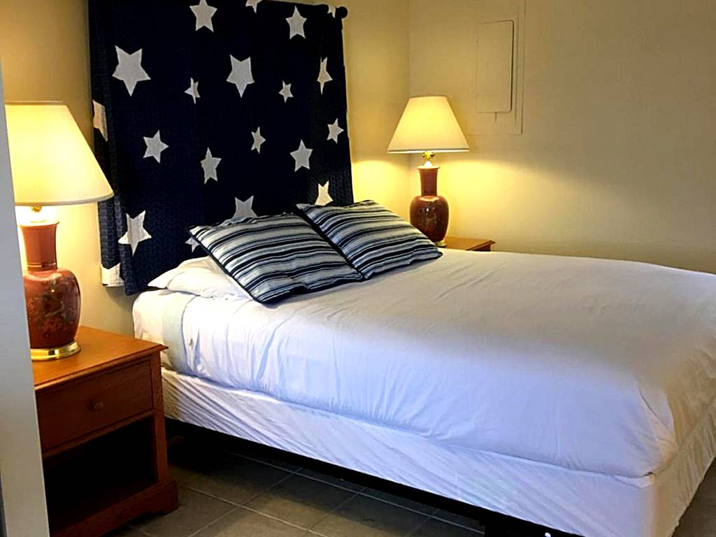 The North Star Inn: Queen Suite with Spa Bath (Corinth) 