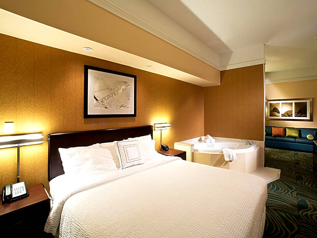 SpringHill Suites by Marriott Annapolis: King Studio with Sofa Bed and Whirlpool (Annapolis) 