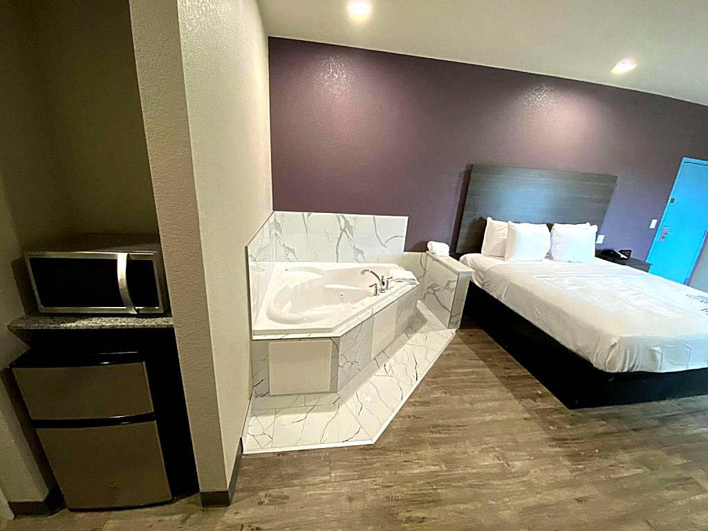 SureStay Plus Hotel by Best Western Ada: King Suite with Spa Bath (Ada) 