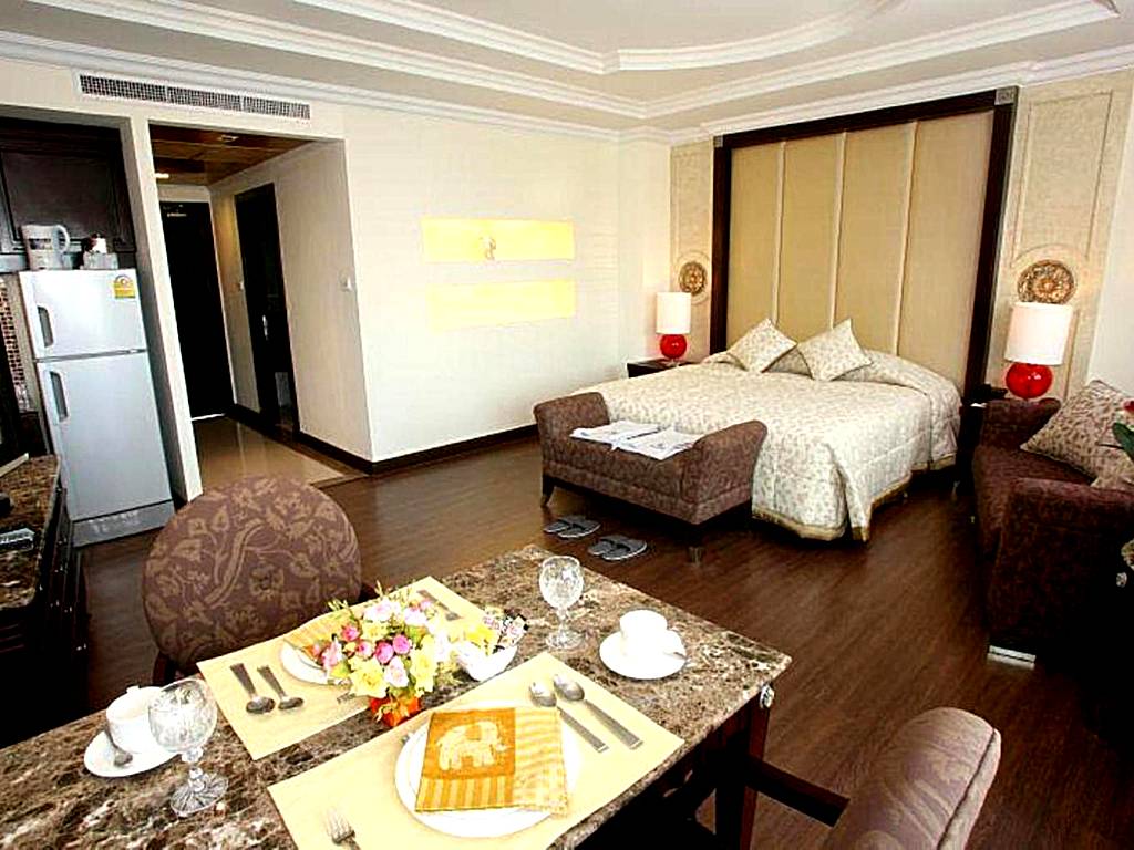 LK Residence: Superior Double Room