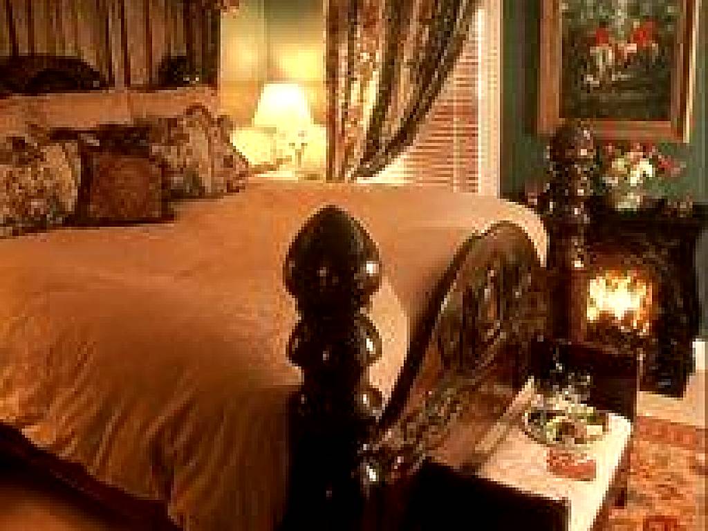 Wynstone Inn: King Room with Spa Bath (Newport) 