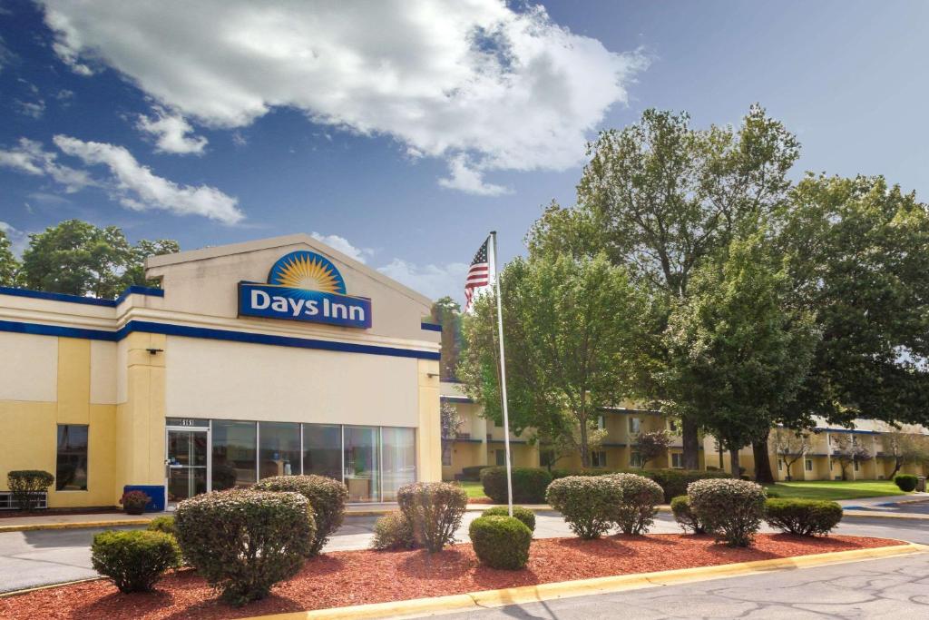 Days Inn by Wyndham Portage