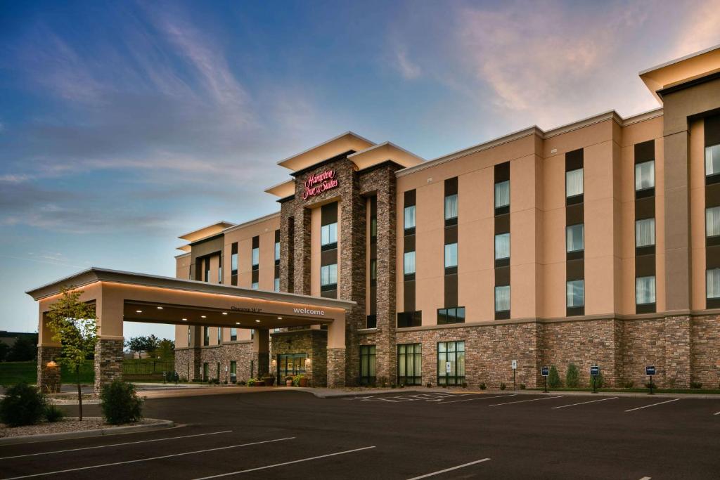 Hampton Inn & Suites-Hudson Wisconsin