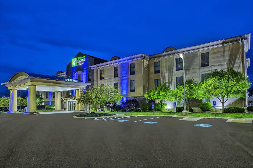 Holiday Inn Express Hotel and Suites Marysville, an IHG Hotel